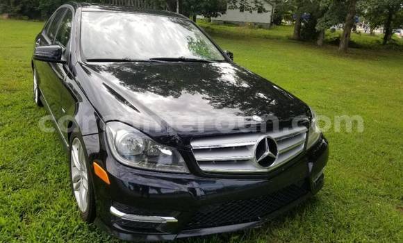 Acheter Occasion Voiture Mercedes‒Benz KOMPRESSOR Noir à Douala, Littoral Cameroon Acheter Occasion Voiture Mercedes‒Benz KOMPRESSOR Noir à Douala, Littoral Cameroon