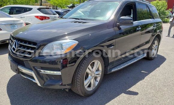 Sayi Na hannu Mercedes‒Benz ML–Class M Mota in Douala a Ƙasar Kamaru Sayi Na hannu Mercedes‒Benz ML–Class M Mota in Douala a Ƙasar Kamaru