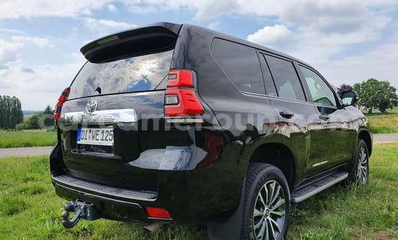 Acheter Occasion Voiture Toyota Land Cruiser Prado Noir à Douala, Littoral Cameroon Acheter Occasion Voiture Toyota Land Cruiser Prado Noir à Douala, Littoral Cameroon
