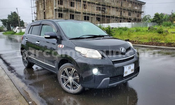 Buy Used Toyota IST Black Car in Douala in Littoral Cameroon Buy Used Toyota IST Black Car in Douala in Littoral Cameroon