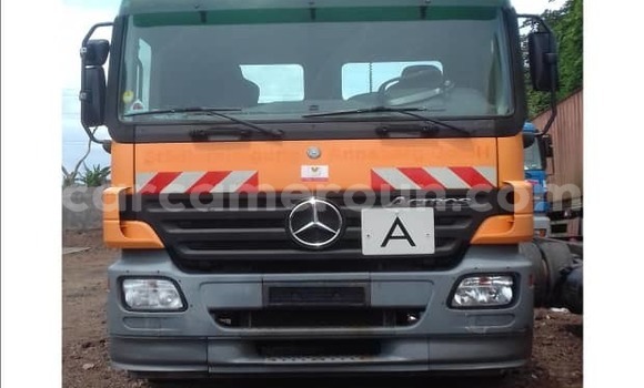 Sayi Imported Mercedes‒Benz 1834 Sauran Babbar mota in Douala a Ƙasar Kamaru Sayi Imported Mercedes‒Benz 1834 Sauran Babbar mota in Douala a Ƙasar Kamaru