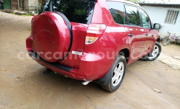Acheter Import Voiture Toyota RAV4 Rouge à Douala, Littoral Cameroon Acheter Import Voiture Toyota RAV4 Rouge à Douala, Littoral Cameroon