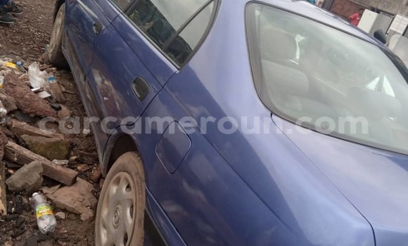 Acheter Import Voiture Toyota Carina E Rouge à Douala, Littoral Cameroon Acheter Import Voiture Toyota Carina E Rouge à Douala, Littoral Cameroon