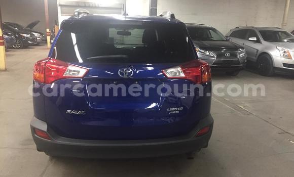 Sayi Imported Toyota RAV4 Blue Mota in Douala a Ƙasar Kamaru Sayi Imported Toyota RAV4 Blue Mota in Douala a Ƙasar Kamaru