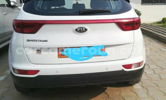 Sayi Na hannu Kia Sportage White Mota in Douala a Ƙasar Kamaru Sayi Na hannu Kia Sportage White Mota in Douala a Ƙasar Kamaru