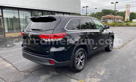 Acheter Occasion Voiture Toyota Highlander Noir à Douala, Littoral Cameroon Acheter Occasion Voiture Toyota Highlander Noir à Douala, Littoral Cameroon