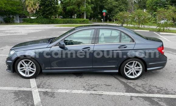 Acheter Occasion Voiture Mercedes‒Benz C–Class Beige à Douala, Littoral Cameroon Acheter Occasion Voiture Mercedes‒Benz C–Class Beige à Douala, Littoral Cameroon