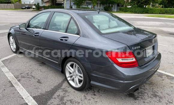 Acheter Occasion Voiture Mercedes‒Benz C–Class Beige à Douala, Littoral Cameroon Acheter Occasion Voiture Mercedes‒Benz C–Class Beige à Douala, Littoral Cameroon