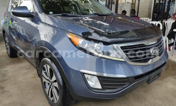 Sayi Imported Kia Sportage Blue Mota in Douala a Ƙasar Kamaru Sayi Imported Kia Sportage Blue Mota in Douala a Ƙasar Kamaru