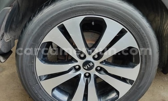 Sayi Imported Kia Sportage Blue Mota in Douala a Ƙasar Kamaru Sayi Imported Kia Sportage Blue Mota in Douala a Ƙasar Kamaru