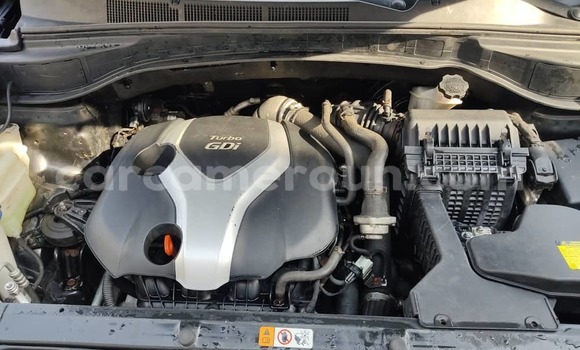 Sayi Imported Hyundai Santa Fe Black Mota in Douala a Ƙasar Kamaru Sayi Imported Hyundai Santa Fe Black Mota in Douala a Ƙasar Kamaru