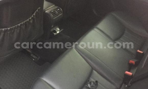 Sayi Imported Mercedes‒Benz C–Class Azurfa Mota in Douala a Ƙasar Kamaru Sayi Imported Mercedes‒Benz C–Class Azurfa Mota in Douala a Ƙasar Kamaru