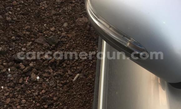 Sayi Imported Mercedes‒Benz C–Class Azurfa Mota in Douala a Ƙasar Kamaru Sayi Imported Mercedes‒Benz C–Class Azurfa Mota in Douala a Ƙasar Kamaru