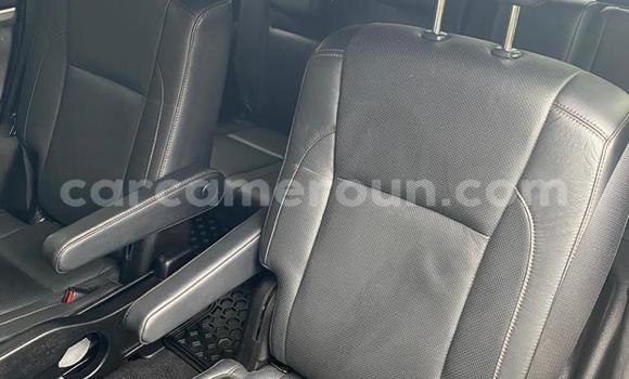 Sayi Na hannu Toyota Highlander White Mota in Douala a Ƙasar Kamaru Sayi Na hannu Toyota Highlander White Mota in Douala a Ƙasar Kamaru