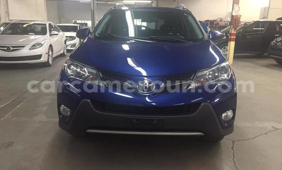 Sayi Imported Toyota RAV4 Blue Mota in Douala a Ƙasar Kamaru Sayi Imported Toyota RAV4 Blue Mota in Douala a Ƙasar Kamaru