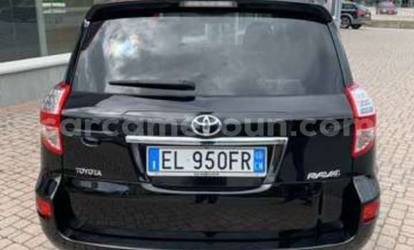 Acheter Occasion Voiture Toyota RAV4 Noir à Yaoundé, Central Cameroon Acheter Occasion Voiture Toyota RAV4 Noir à Yaoundé, Central Cameroon