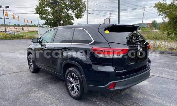 Acheter Occasion Voiture Toyota Highlander Noir à Douala, Littoral Cameroon Acheter Occasion Voiture Toyota Highlander Noir à Douala, Littoral Cameroon