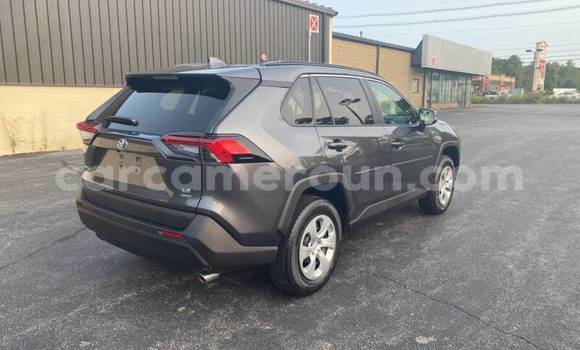 Acheter Occasion Voiture Toyota RAV4 Beige à Douala, Littoral Cameroon Acheter Occasion Voiture Toyota RAV4 Beige à Douala, Littoral Cameroon