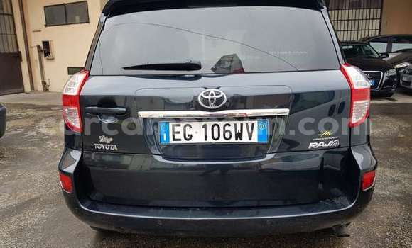 Acheter Occasion Voiture Toyota RAV4 Beige à Douala, Littoral Cameroon Acheter Occasion Voiture Toyota RAV4 Beige à Douala, Littoral Cameroon