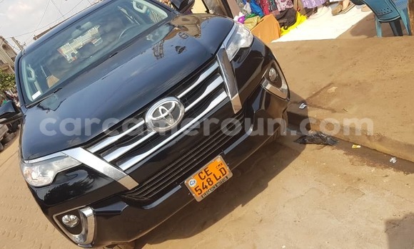 Acheter Occasion Voiture Toyota Fortuner Noir à Yaoundé, Central Cameroon Acheter Occasion Voiture Toyota Fortuner Noir à Yaoundé, Central Cameroon