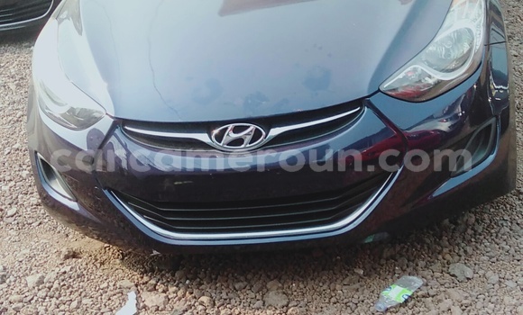 Sayi Imported Hyundai Elantra Blue Mota in Douala a Ƙasar Kamaru Sayi Imported Hyundai Elantra Blue Mota in Douala a Ƙasar Kamaru