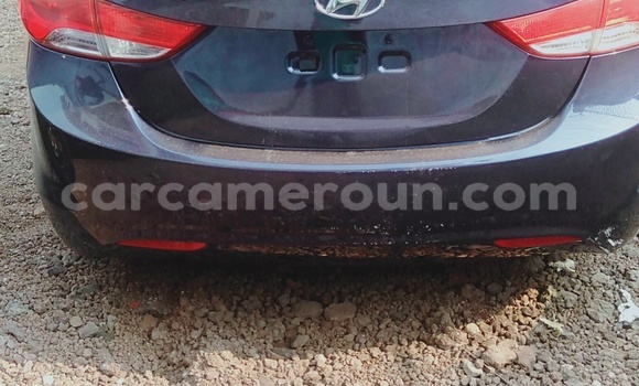 Sayi Imported Hyundai Elantra Blue Mota in Douala a Ƙasar Kamaru Sayi Imported Hyundai Elantra Blue Mota in Douala a Ƙasar Kamaru