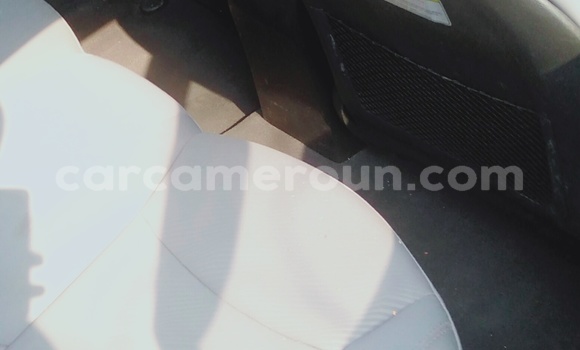 Sayi Imported Hyundai Elantra Blue Mota in Douala a Ƙasar Kamaru Sayi Imported Hyundai Elantra Blue Mota in Douala a Ƙasar Kamaru