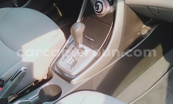 Sayi Imported Hyundai Elantra Blue Mota in Douala a Ƙasar Kamaru Sayi Imported Hyundai Elantra Blue Mota in Douala a Ƙasar Kamaru