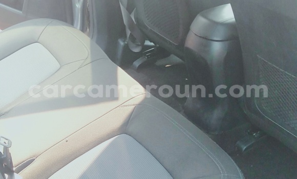 Sayi Imported Kia Sportage Azurfa Mota in Douala a Ƙasar Kamaru Sayi Imported Kia Sportage Azurfa Mota in Douala a Ƙasar Kamaru