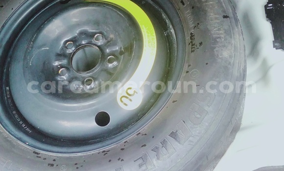 Sayi Imported Kia Sportage Azurfa Mota in Douala a Ƙasar Kamaru Sayi Imported Kia Sportage Azurfa Mota in Douala a Ƙasar Kamaru