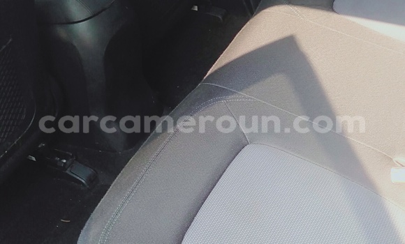 Sayi Imported Kia Sportage Azurfa Mota in Douala a Ƙasar Kamaru Sayi Imported Kia Sportage Azurfa Mota in Douala a Ƙasar Kamaru