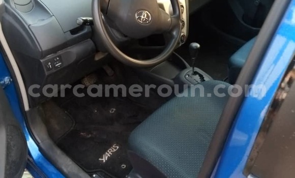 Sayi Imported Toyota Yaris Blue Mota in Douala a Ƙasar Kamaru Sayi Imported Toyota Yaris Blue Mota in Douala a Ƙasar Kamaru