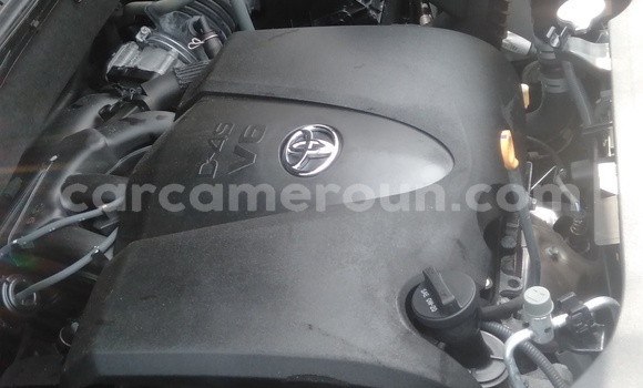 Sayi Imported Toyota Highlander Black Mota in Douala a Ƙasar Kamaru Sayi Imported Toyota Highlander Black Mota in Douala a Ƙasar Kamaru