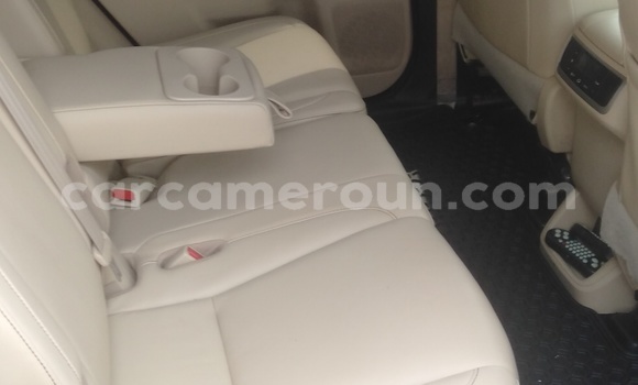 Sayi Imported Toyota Highlander Black Mota in Douala a Ƙasar Kamaru Sayi Imported Toyota Highlander Black Mota in Douala a Ƙasar Kamaru