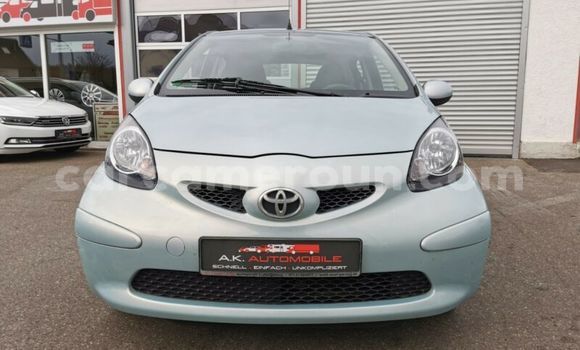 Sayi Na hannu Toyota Aygo Azurfa Mota in Buea a Yammacin Kamaru Sayi Na hannu Toyota Aygo Azurfa Mota in Buea a Yammacin Kamaru