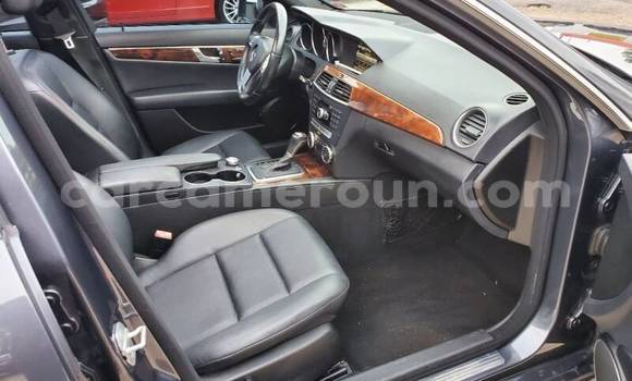 Acheter Occasion Voiture Mercedes-Benz C-Classe Beige à Douala, Littoral Cameroon Acheter Occasion Voiture Mercedes-Benz C-Classe Beige à Douala, Littoral Cameroon