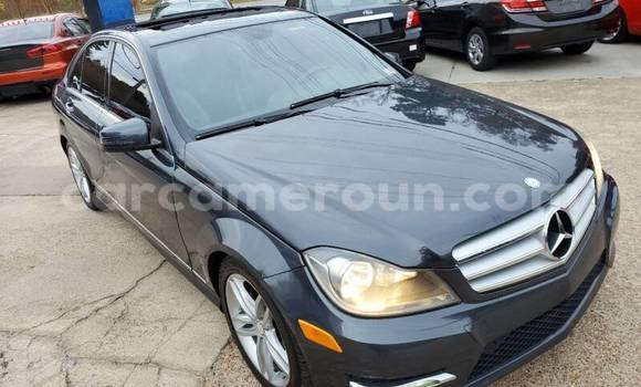 Acheter Occasion Voiture Mercedes-Benz C-Classe Beige à Douala, Littoral Cameroon Acheter Occasion Voiture Mercedes-Benz C-Classe Beige à Douala, Littoral Cameroon