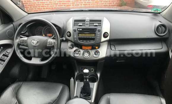 Acheter Occasion Voiture Toyota RAV4 Beige à Yaoundé, Central Cameroon Acheter Occasion Voiture Toyota RAV4 Beige à Yaoundé, Central Cameroon