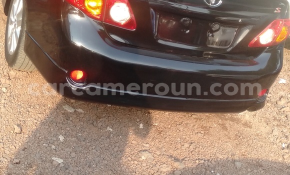 Sayi Imported Toyota Corolla Black Mota in Douala a Ƙasar Kamaru Sayi Imported Toyota Corolla Black Mota in Douala a Ƙasar Kamaru