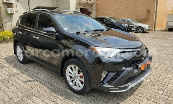 Sayi Na hannu Toyota RAV4 Black Mota in Douala a Ƙasar Kamaru Sayi Na hannu Toyota RAV4 Black Mota in Douala a Ƙasar Kamaru