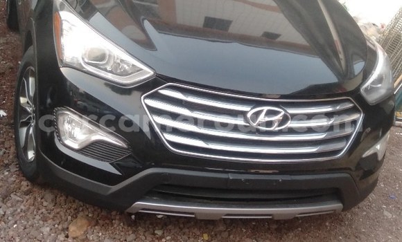Sayi Imported Hyundai Santa Fe Black Mota in Douala a Ƙasar Kamaru Sayi Imported Hyundai Santa Fe Black Mota in Douala a Ƙasar Kamaru