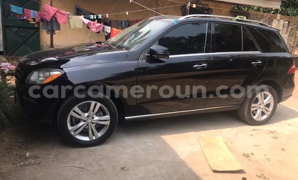 Sayi Imported Mercedes‒Benz ML–Class Black Mota in Douala a Ƙasar Kamaru Sayi Imported Mercedes‒Benz ML–Class Black Mota in Douala a Ƙasar Kamaru
