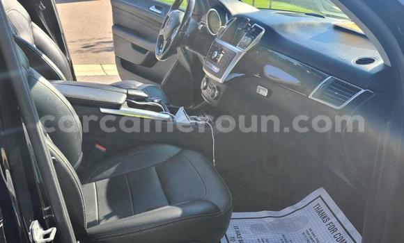 Sayi Imported Mercedes‒Benz ML–Class Black Mota in Douala a Ƙasar Kamaru Sayi Imported Mercedes‒Benz ML–Class Black Mota in Douala a Ƙasar Kamaru