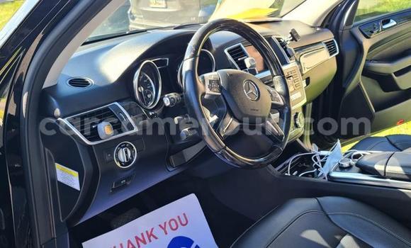 Sayi Imported Mercedes‒Benz ML–Class Black Mota in Douala a Ƙasar Kamaru Sayi Imported Mercedes‒Benz ML–Class Black Mota in Douala a Ƙasar Kamaru