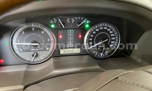 Sayi Imported Toyota Land Cruiser White Mota in Douala a Ƙasar Kamaru Sayi Imported Toyota Land Cruiser White Mota in Douala a Ƙasar Kamaru