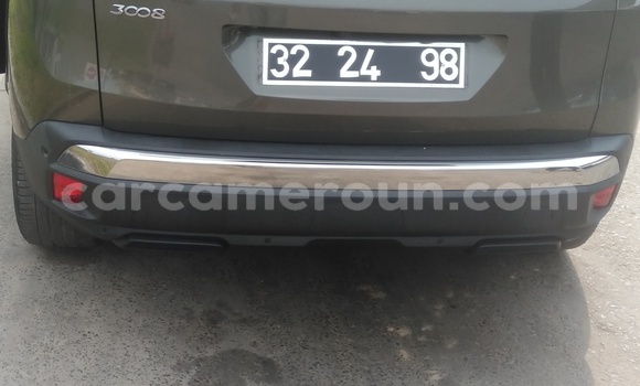 Sayi Imported Peugeot 3008 Green Mota in Douala a Ƙasar Kamaru Sayi Imported Peugeot 3008 Green Mota in Douala a Ƙasar Kamaru