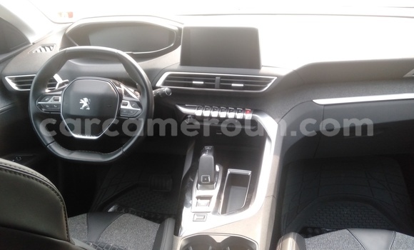 Sayi Imported Peugeot 3008 Green Mota in Douala a Ƙasar Kamaru Sayi Imported Peugeot 3008 Green Mota in Douala a Ƙasar Kamaru