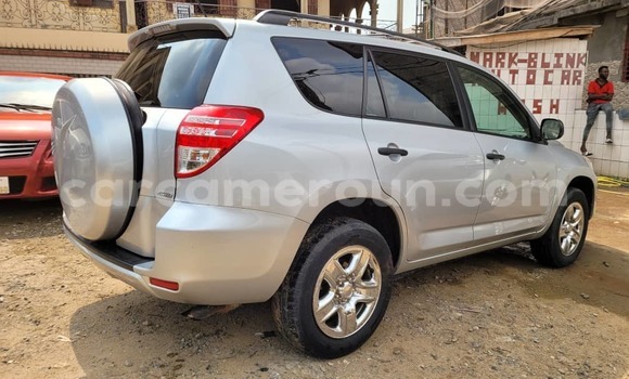 Acheter Neuf Voiture Toyota RAV4 Autre à Douala, Littoral Cameroon Acheter Neuf Voiture Toyota RAV4 Autre à Douala, Littoral Cameroon
