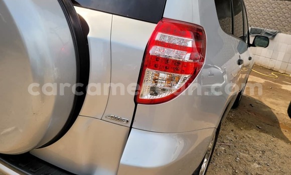 Acheter Neuf Voiture Toyota RAV4 Autre à Douala, Littoral Cameroon Acheter Neuf Voiture Toyota RAV4 Autre à Douala, Littoral Cameroon
