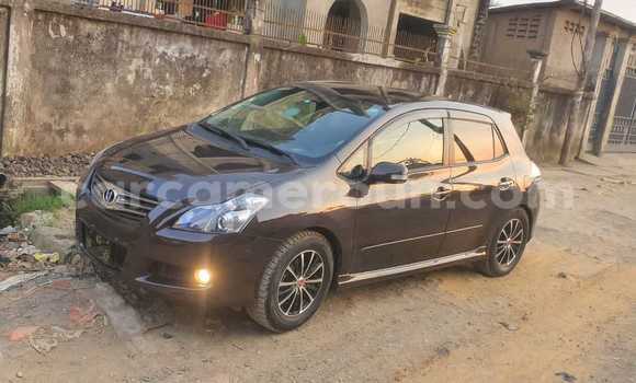 Sayi Sabo Toyota Blade Sauran Mota in Douala a Ƙasar Kamaru Sayi Sabo Toyota Blade Sauran Mota in Douala a Ƙasar Kamaru